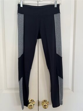 Marika Black Performance Leggings With Reflective detailing for safety Size S